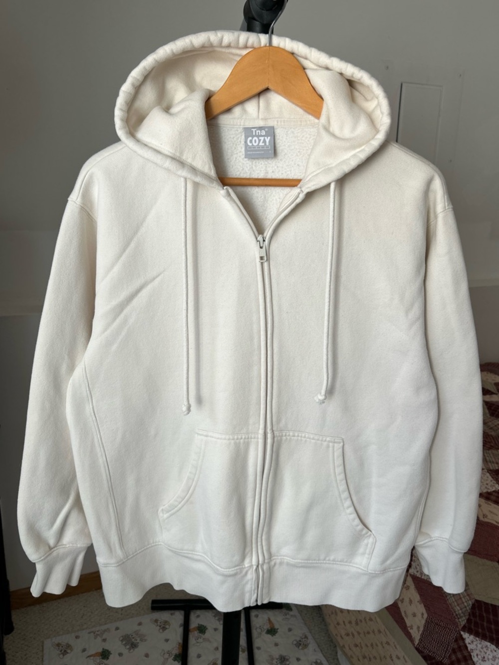 Aritzia TNA Cozy Fleece Hoodie Sweatshirt Full Zip Cream 1